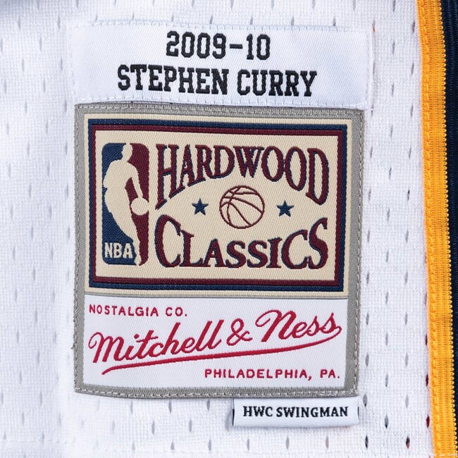 Mitchell & Ness Men's Golden State Warriors Stephen Curry #30 Swingman  Jersey