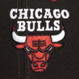 Mitchell &amp; Ness snapback Chicago Bulls Overbite Pro Snapback black