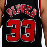 Mitchell &amp; Ness Chicago Bulls #33 Scottie Pippen black Swingman Jersey