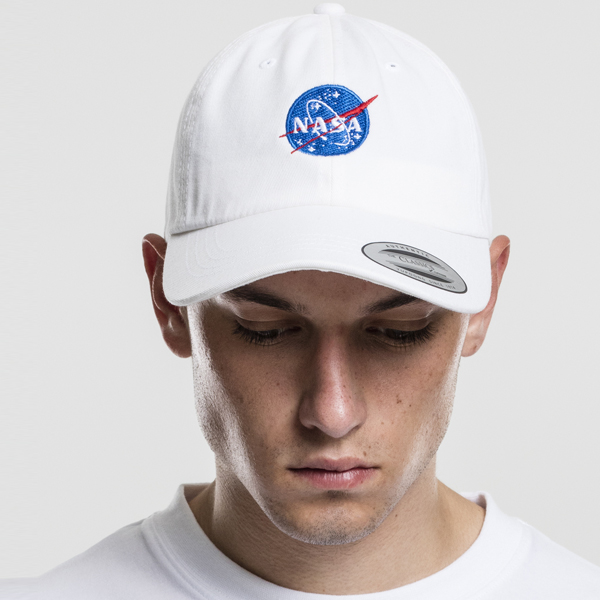 Schwarz erhältlich in zwei Größen Mister Tee NASA Logo Flexfit Cap