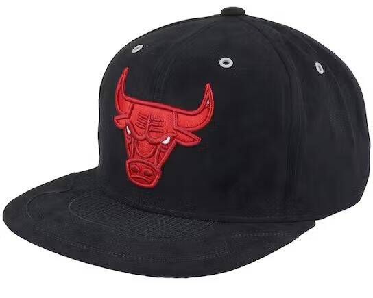 Mitchell & Ness snapback Chicago Bulls Day 4 Snapback black