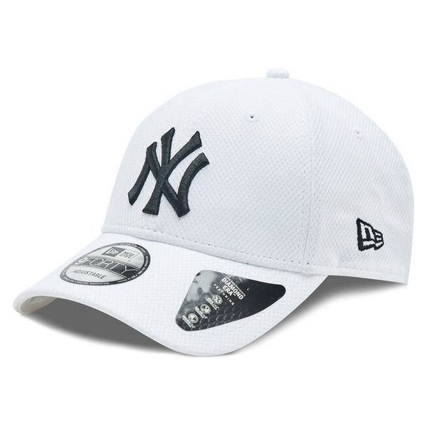 New Era 9Forty MLB Diamond Era Essential NY Yankees White Black