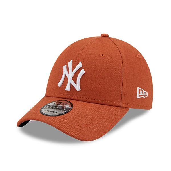 New Era 9Forty MLB League Essential NY Yankees Red Wood